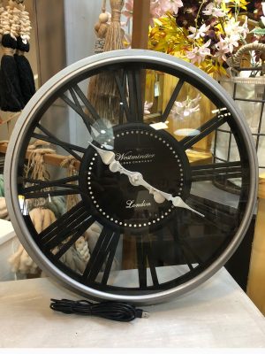 RELOJ PLATEADO CON LUZ LED