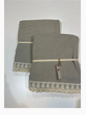 MANTEL TUSSO CON PUNTILLA  220X150CM